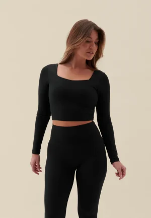 SoftsculptSweetheartCropTop-Noir1