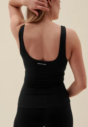 SoftsculptTankTop-Black3